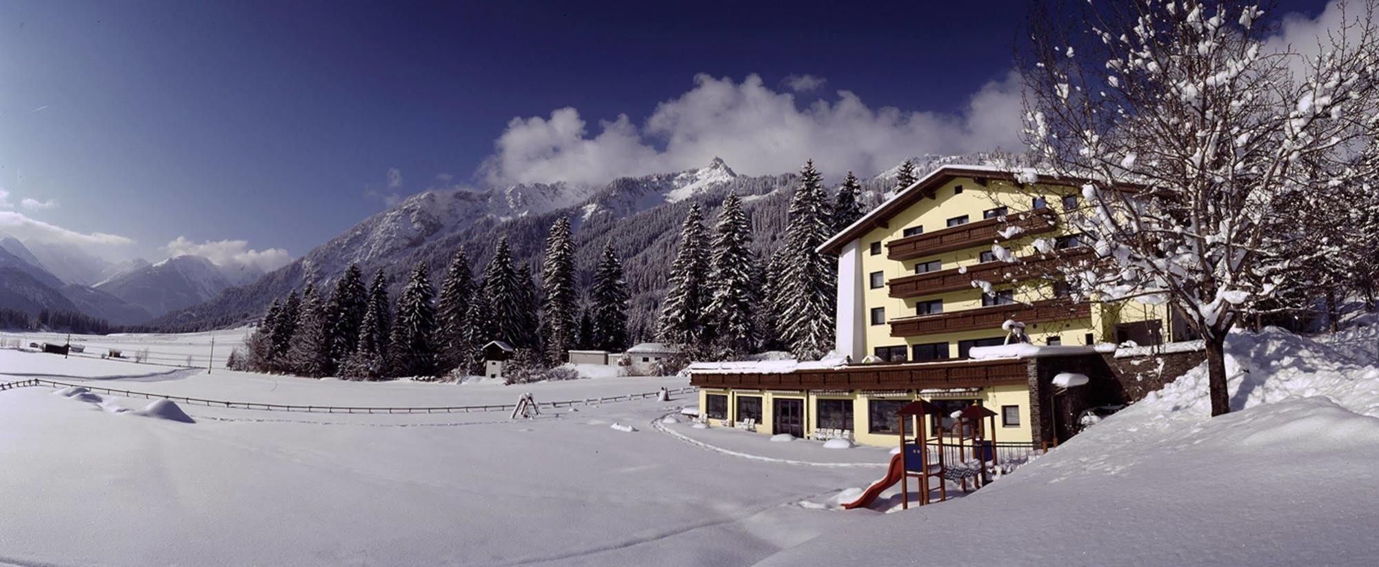 Haus Diana Hotel Reutte Exterior photo